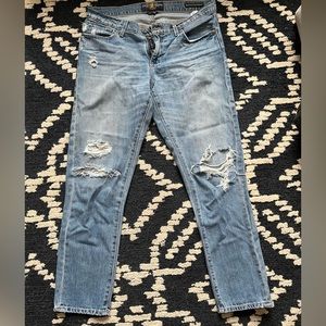 Size 28/6 lucky brand boyfriend jeans.